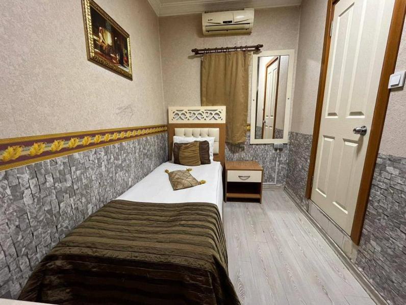 Vatan Hotel Izmir Bagian luar foto