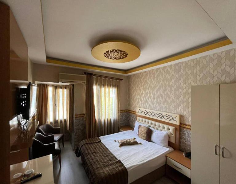 Vatan Hotel Izmir Bagian luar foto